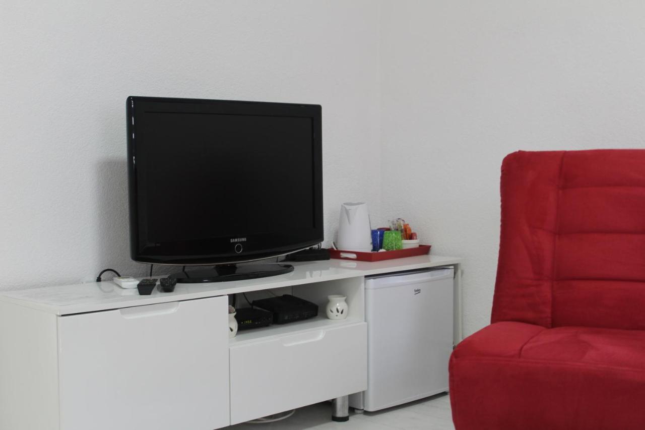 Red Apartment Сараєво Екстер'єр фото