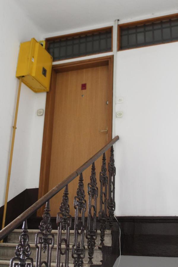 Red Apartment Сараєво Екстер'єр фото